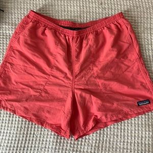 Patagonia Men’s Baggies Salmon Orange Size Large